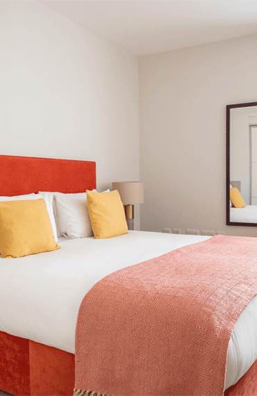 Victoria One Bed